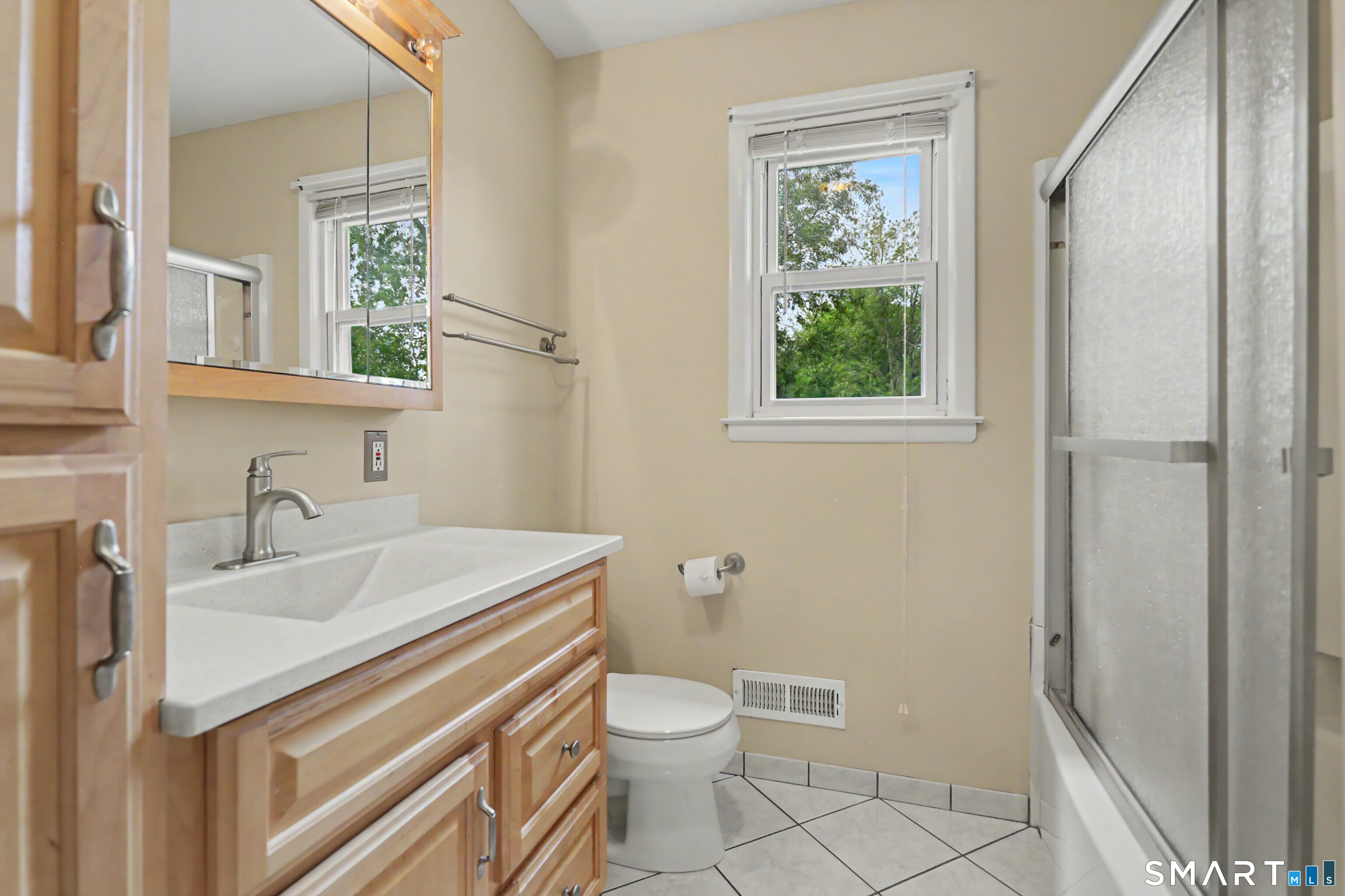 35 Sunrise Terrace Stratford CT 06614