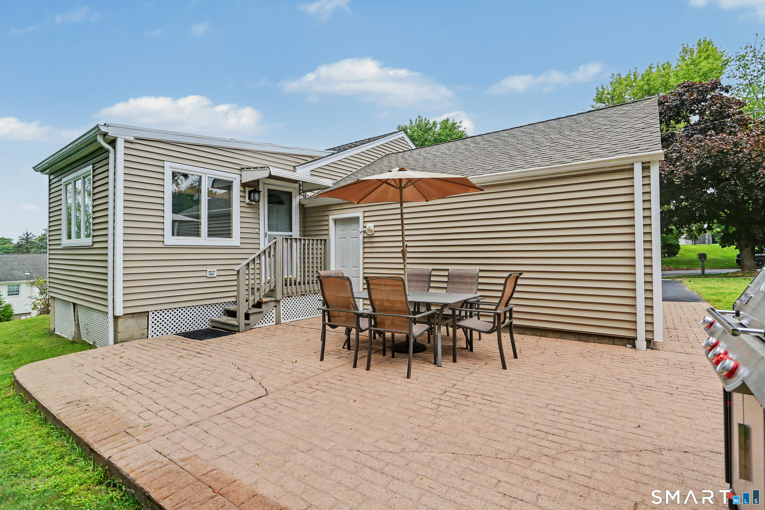 35 Sunrise Terrace Stratford CT 06614