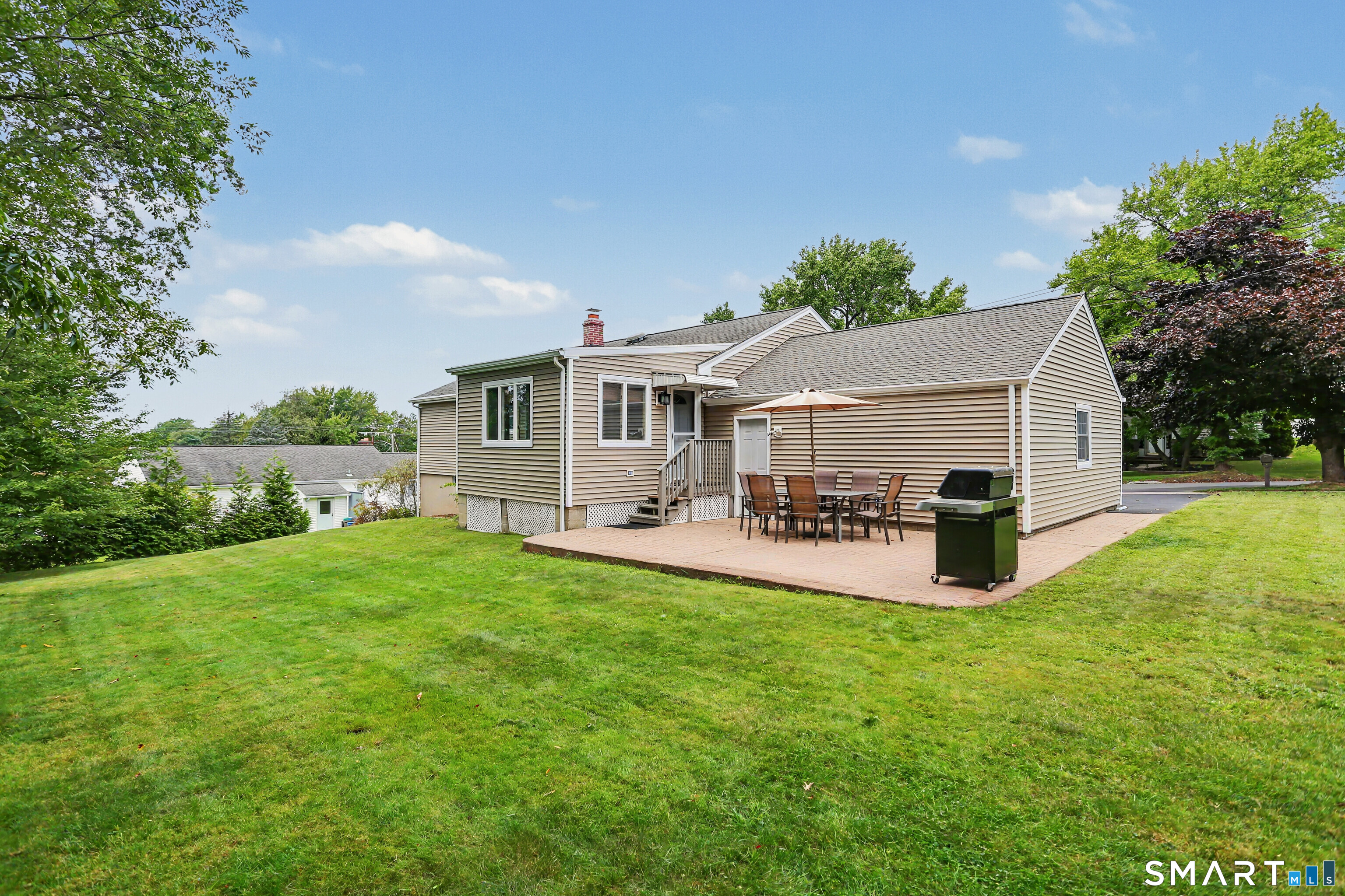 35 Sunrise Terrace Stratford CT 06614