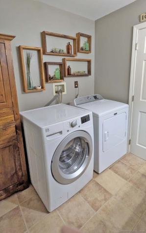 11 Nutmeg Lane East Hampton CT 06424