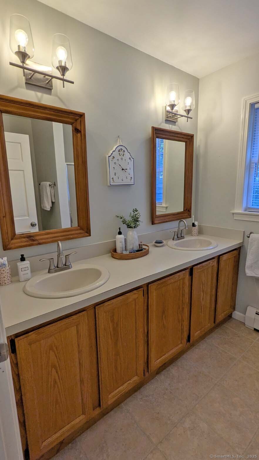 11 Nutmeg Lane East Hampton CT 06424