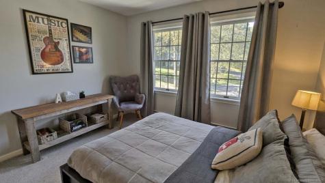 11 Nutmeg Lane East Hampton CT 06424