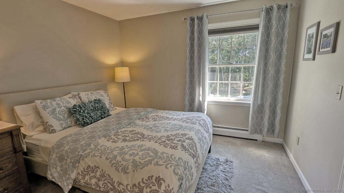 11 Nutmeg Lane East Hampton CT 06424