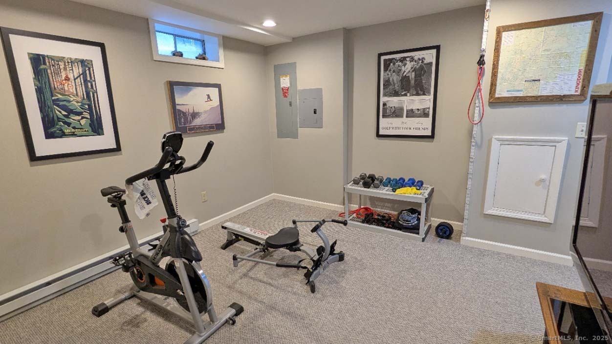 11 Nutmeg Lane East Hampton CT 06424