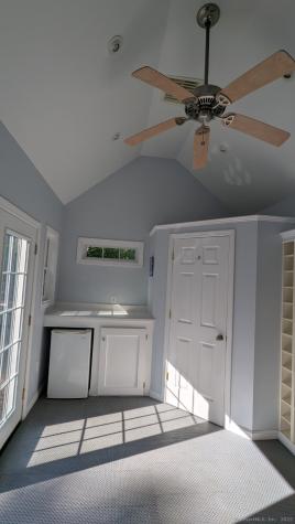 11 Nutmeg Lane East Hampton CT 06424