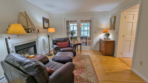 11 Nutmeg Lane East Hampton CT 06424