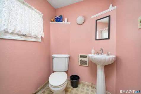 32 Lincoln Street Cromwell CT 06416