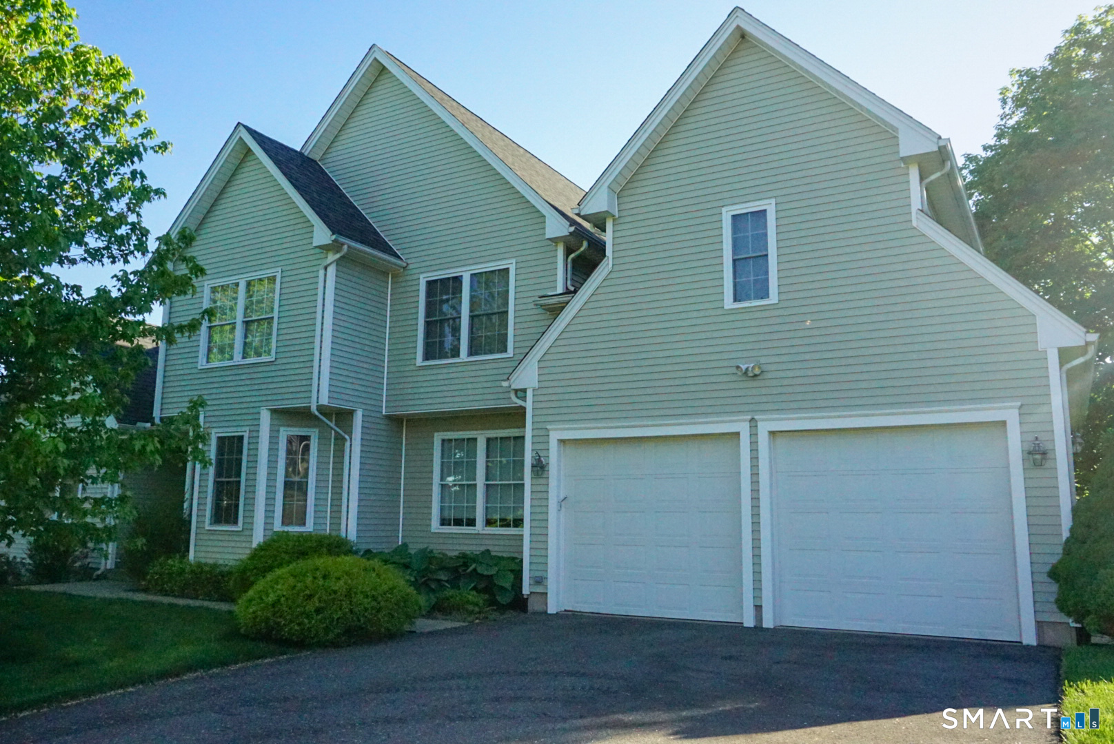 33 Knoll Ridge Court Middletown CT 06457