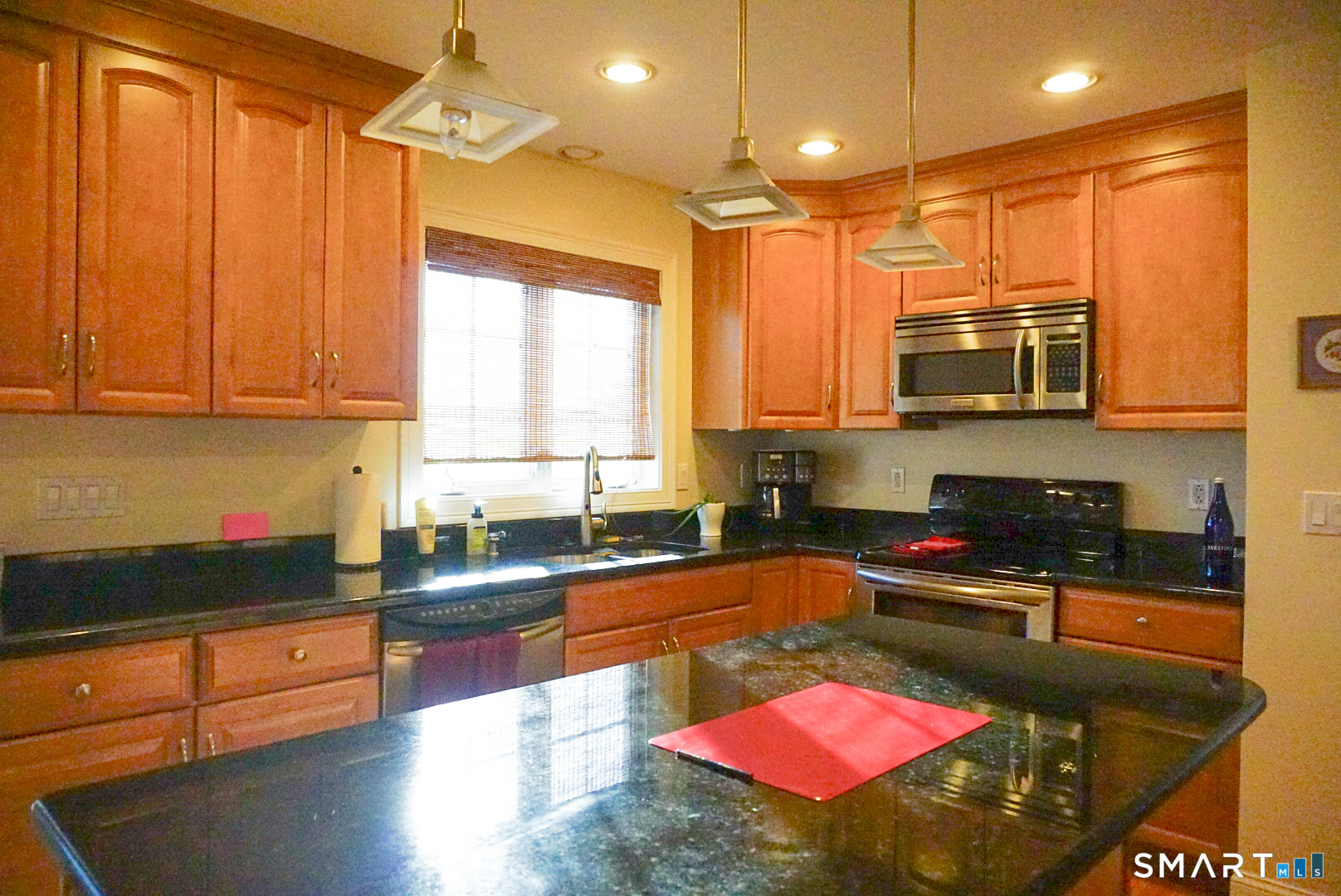 33 Knoll Ridge Court Middletown CT 06457