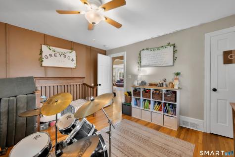 7 Mountain View Avenue Enfield CT 06082