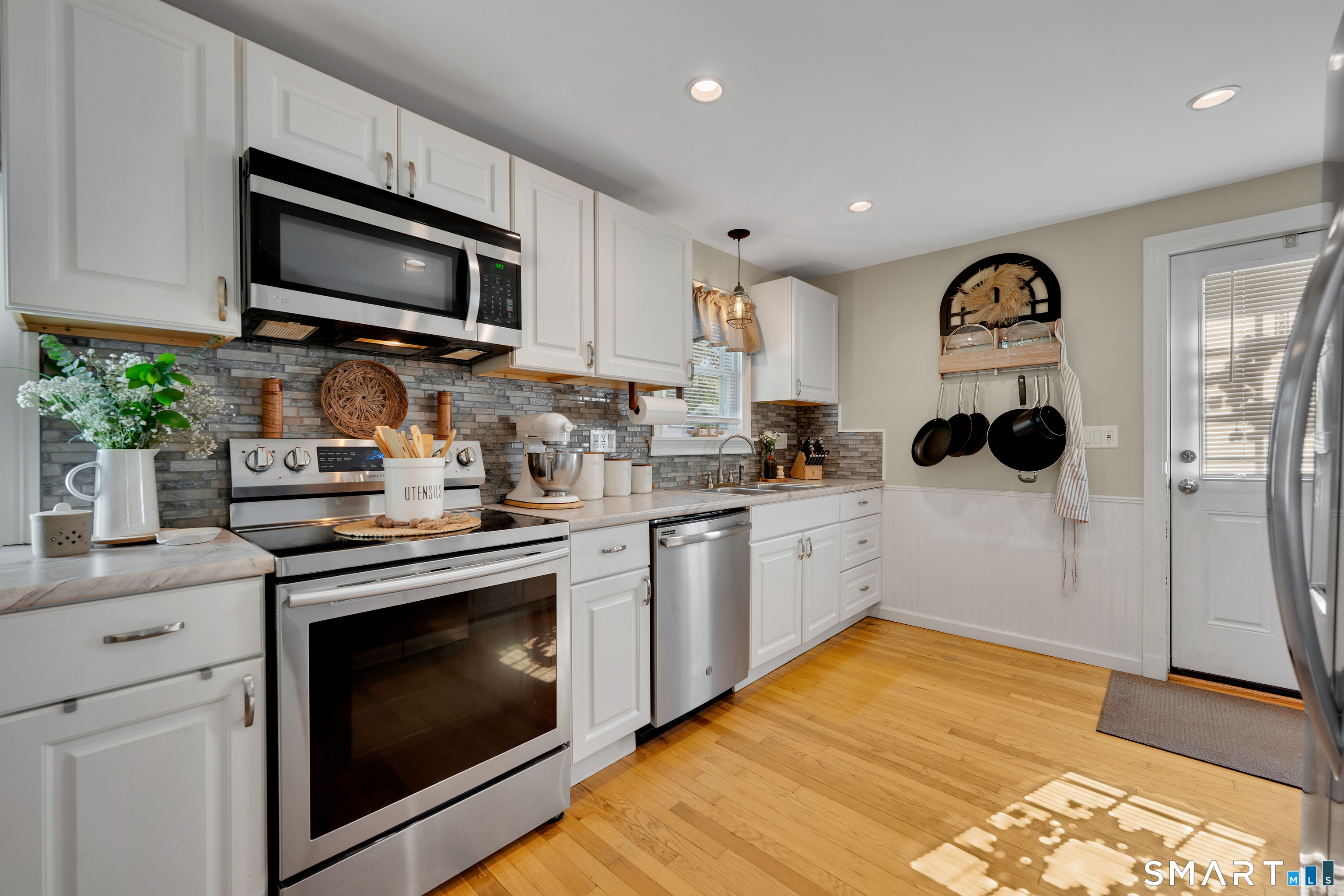 7 Mountain View Avenue Enfield CT 06082