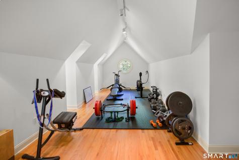 21 Daniel Court Westport CT 06880