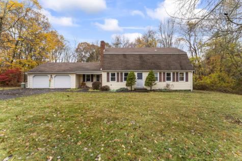 16 Settlers Lane Newtown CT 06482