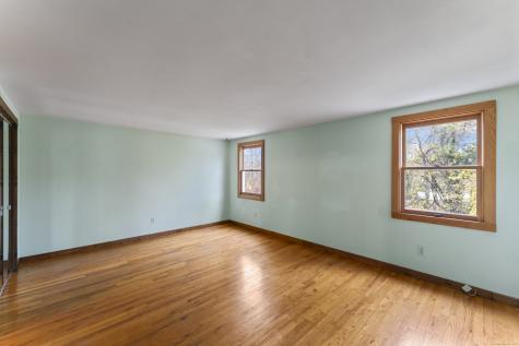 16 Settlers Lane Newtown CT 06482