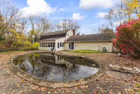 16 Settlers Lane Newtown CT 06482