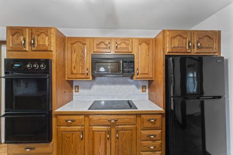 16 Settlers Lane Newtown CT 06482