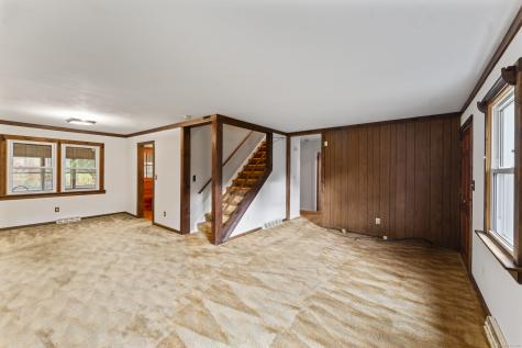 16 Settlers Lane Newtown CT 06482