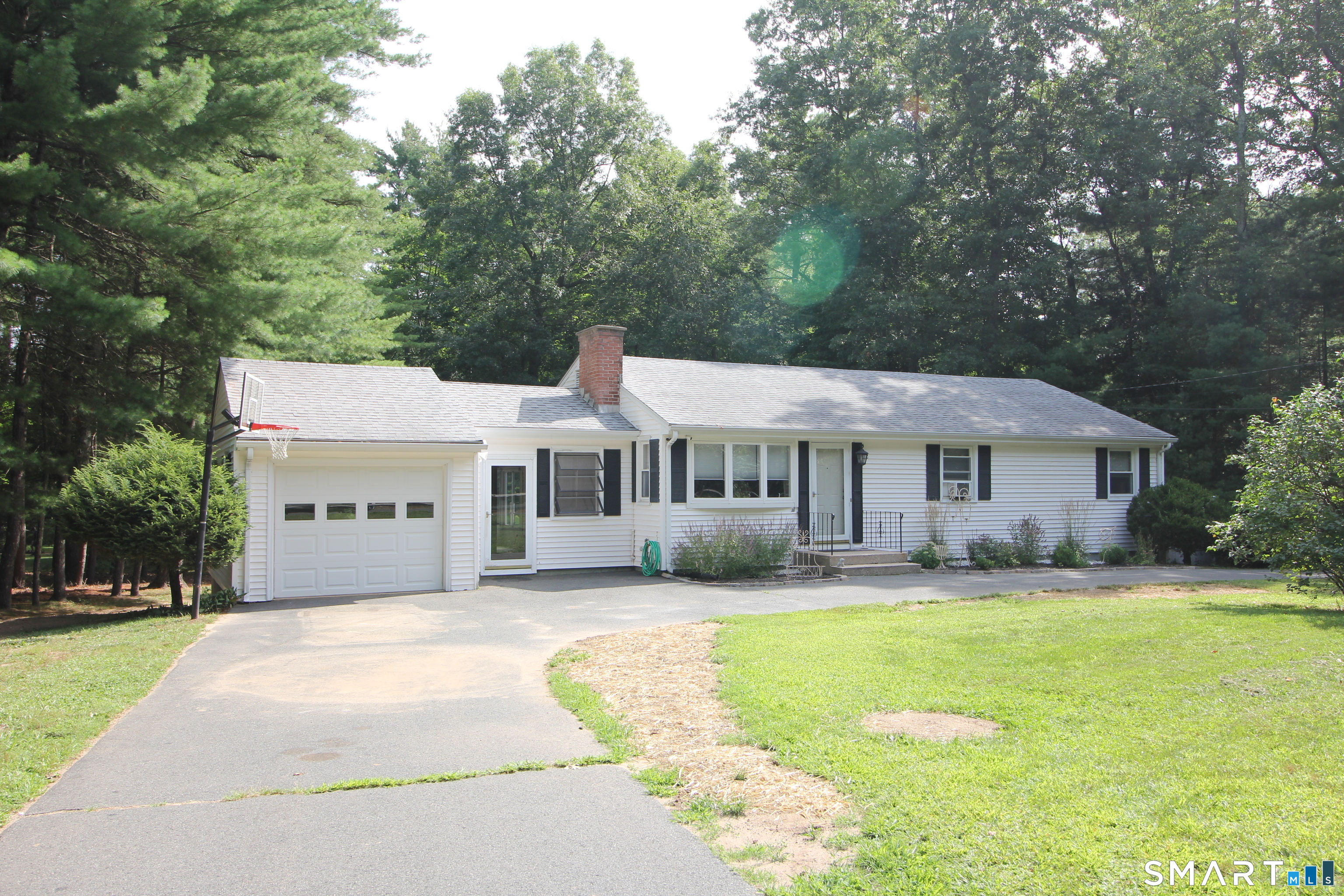 12 Oakwood Drive Granby CT 06035