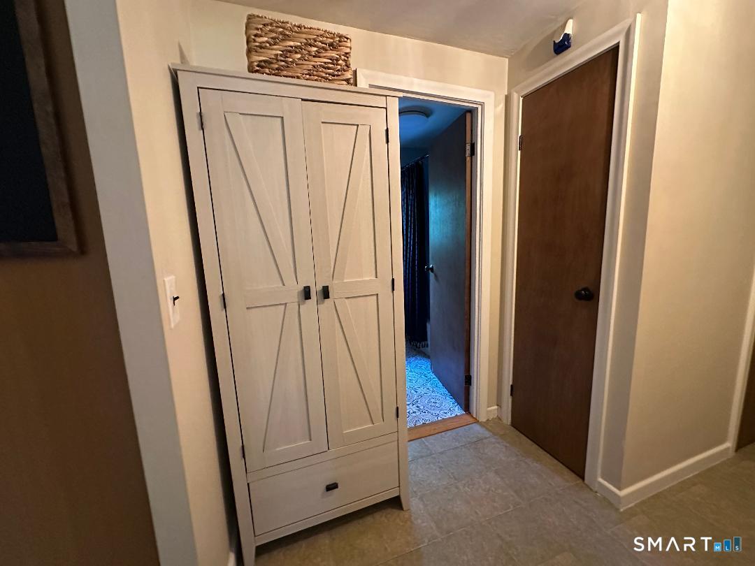 12 Oakwood Drive Granby CT 06035