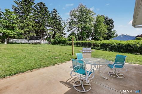 13 Fox Hollow Road New Fairfield CT 06812