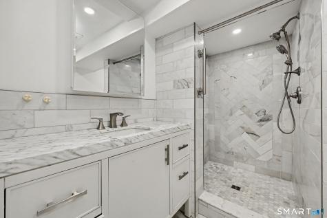 13 Fox Hollow Road New Fairfield CT 06812