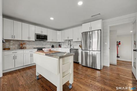 13 Fox Hollow Road New Fairfield CT 06812