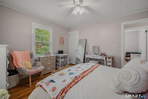 132 Niles Hill Road Waterford CT 06385