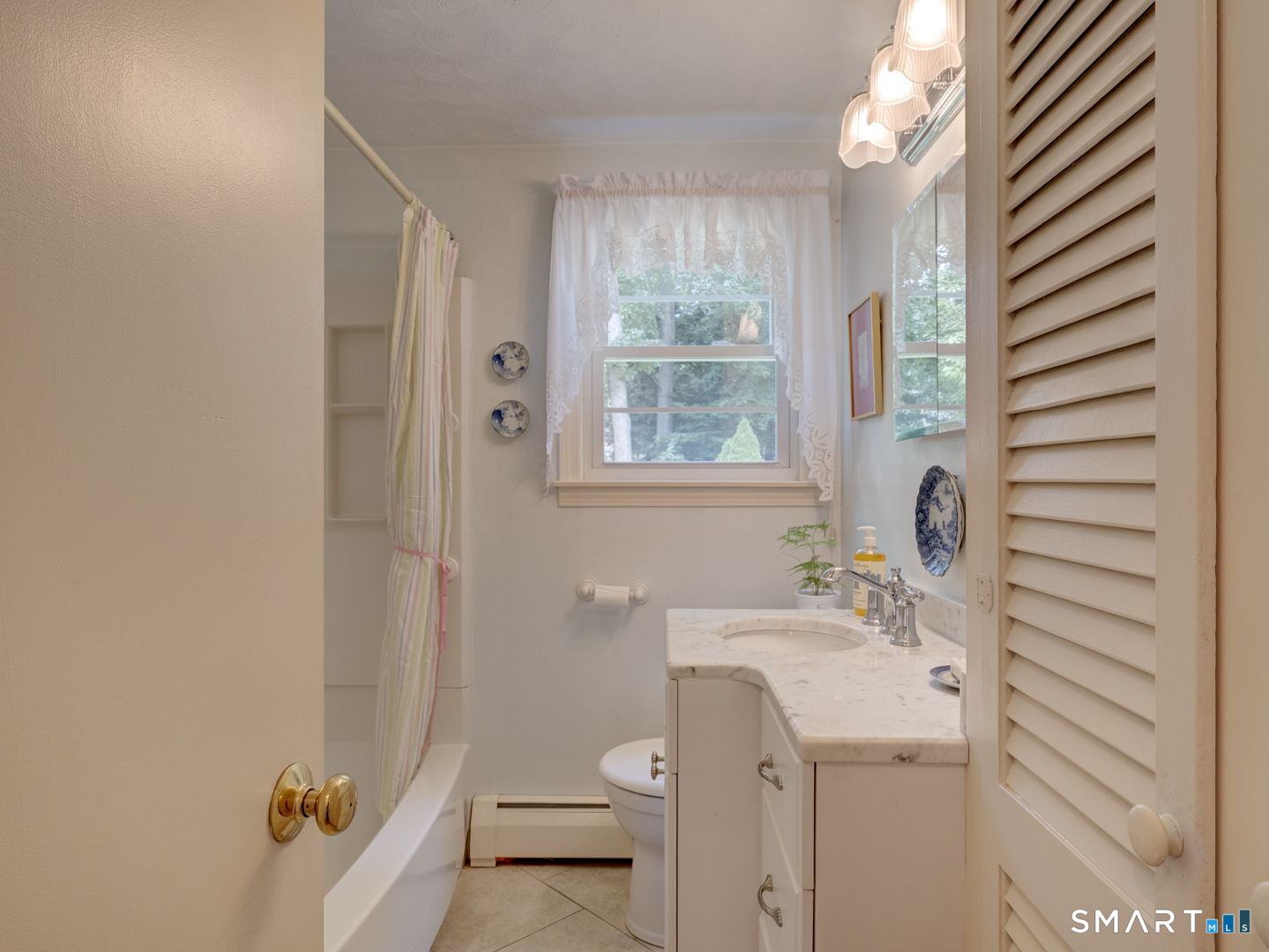 8 Circle Drive Enfield CT 06082