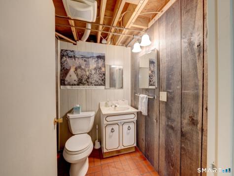 8 Circle Drive Enfield CT 06082