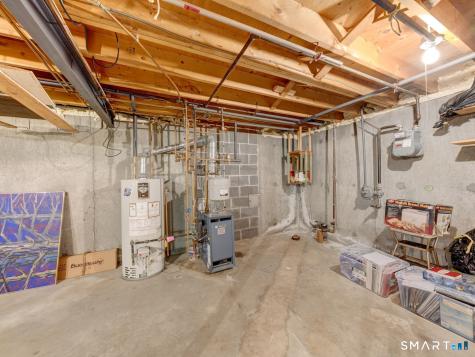 8 Circle Drive Enfield CT 06082
