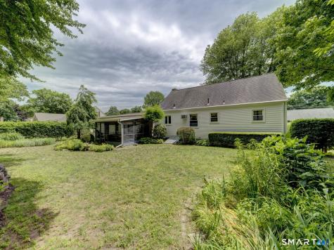 8 Circle Drive Enfield CT 06082