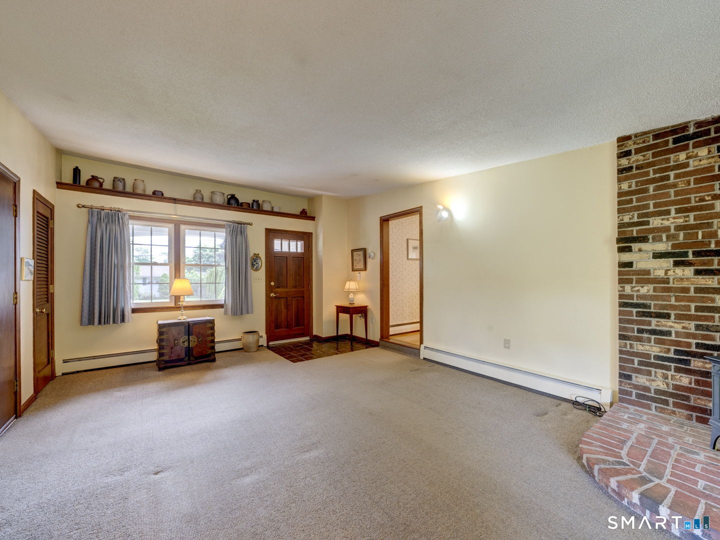 8 Circle Drive Enfield CT 06082