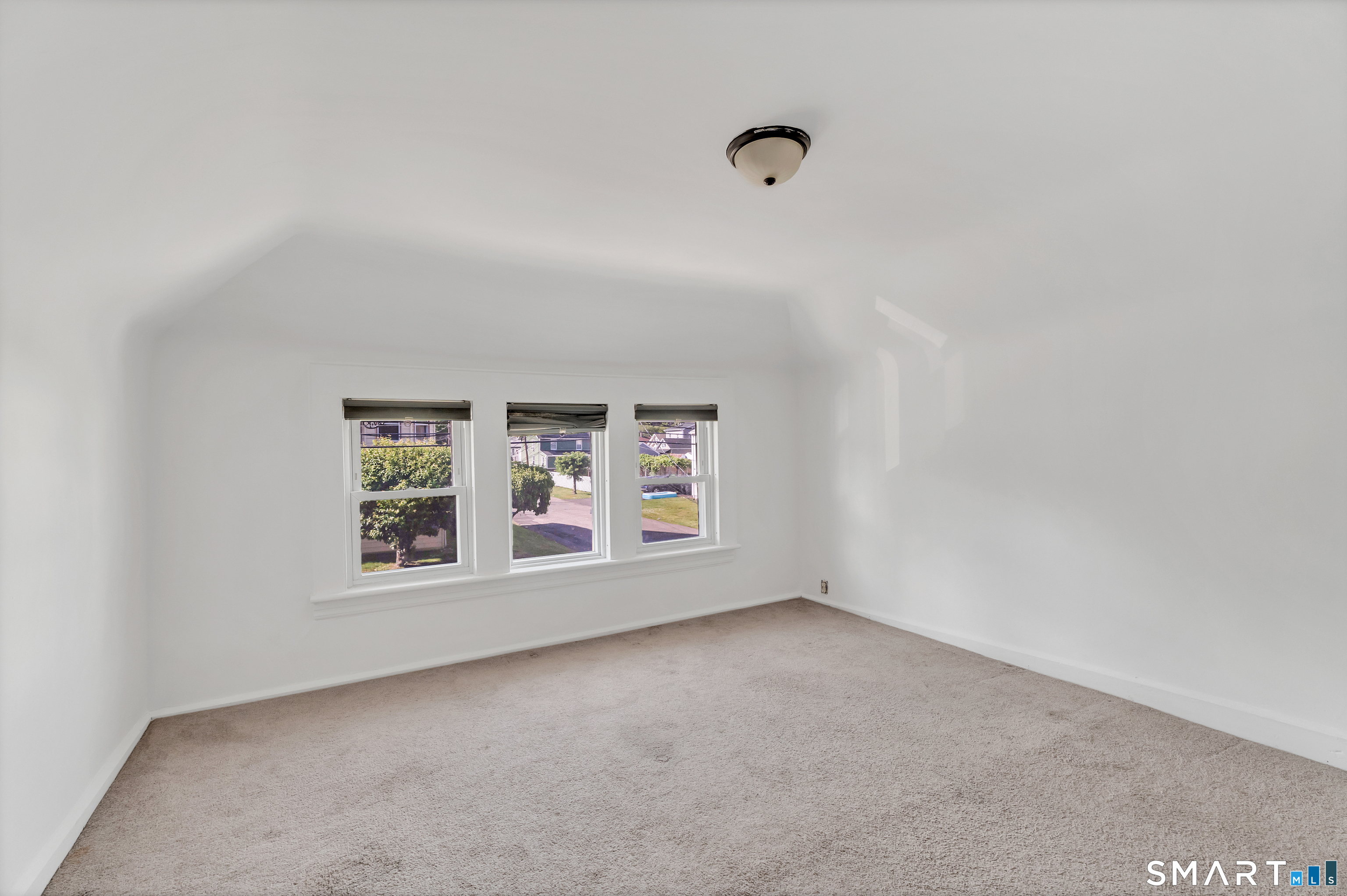 215 Overland Avenue Bridgeport CT 06606