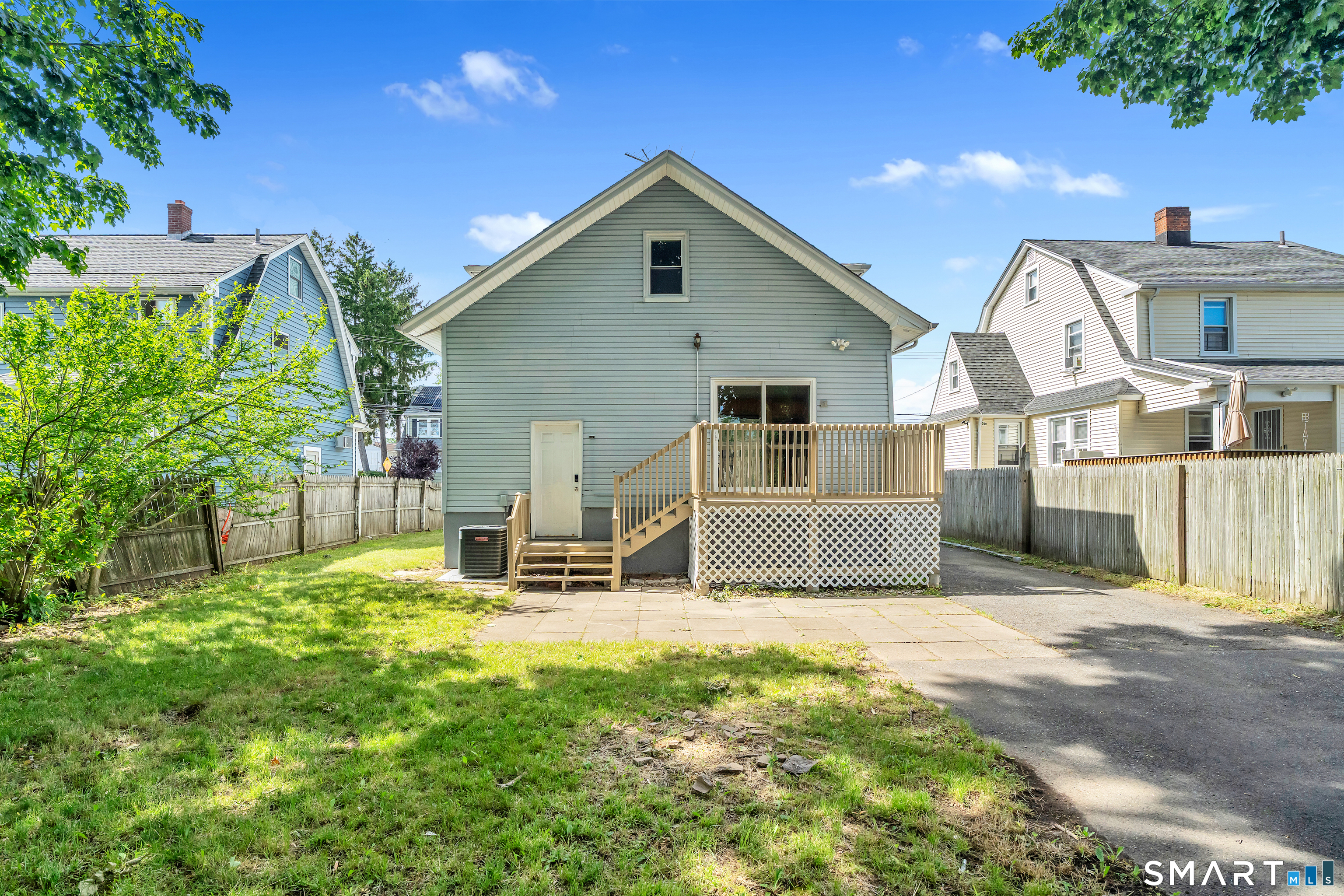 215 Overland Avenue Bridgeport CT 06606