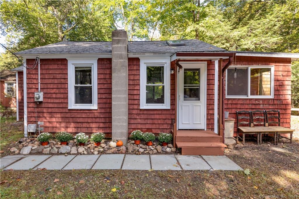38 Flood Bridge Road Southbury CT 06488