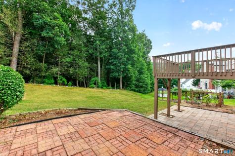 25 Fenwick Drive Avon CT 06001