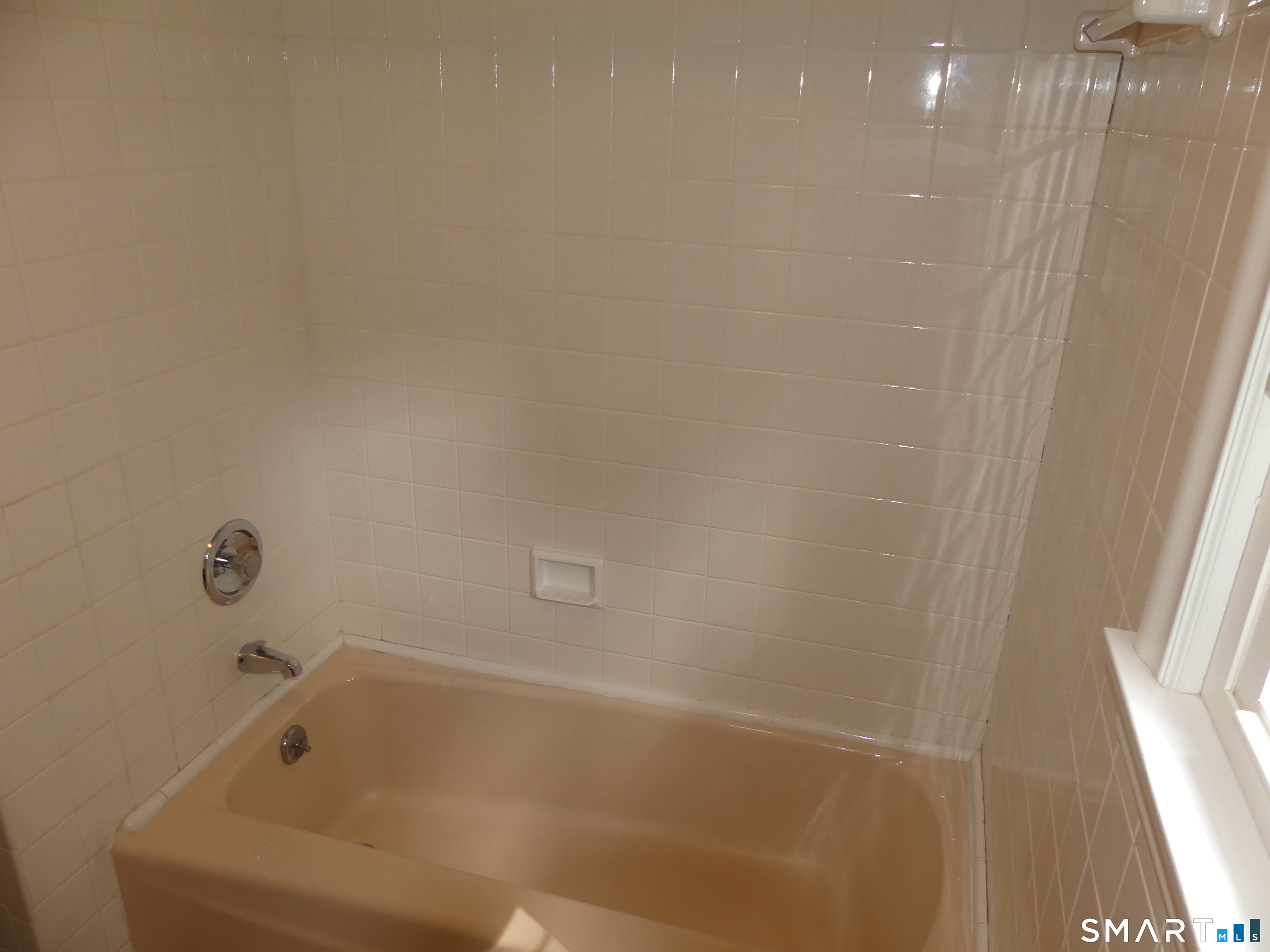 89 Partridge Drive Newington CT 06111