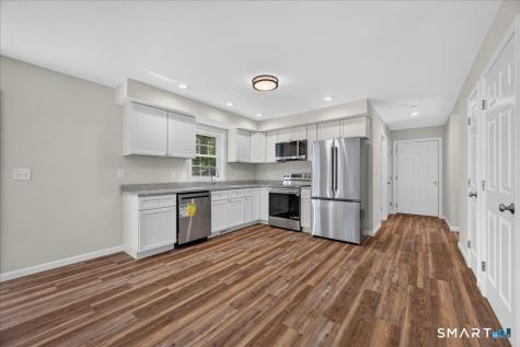 1033 Old Colchester Road Montville CT 06370