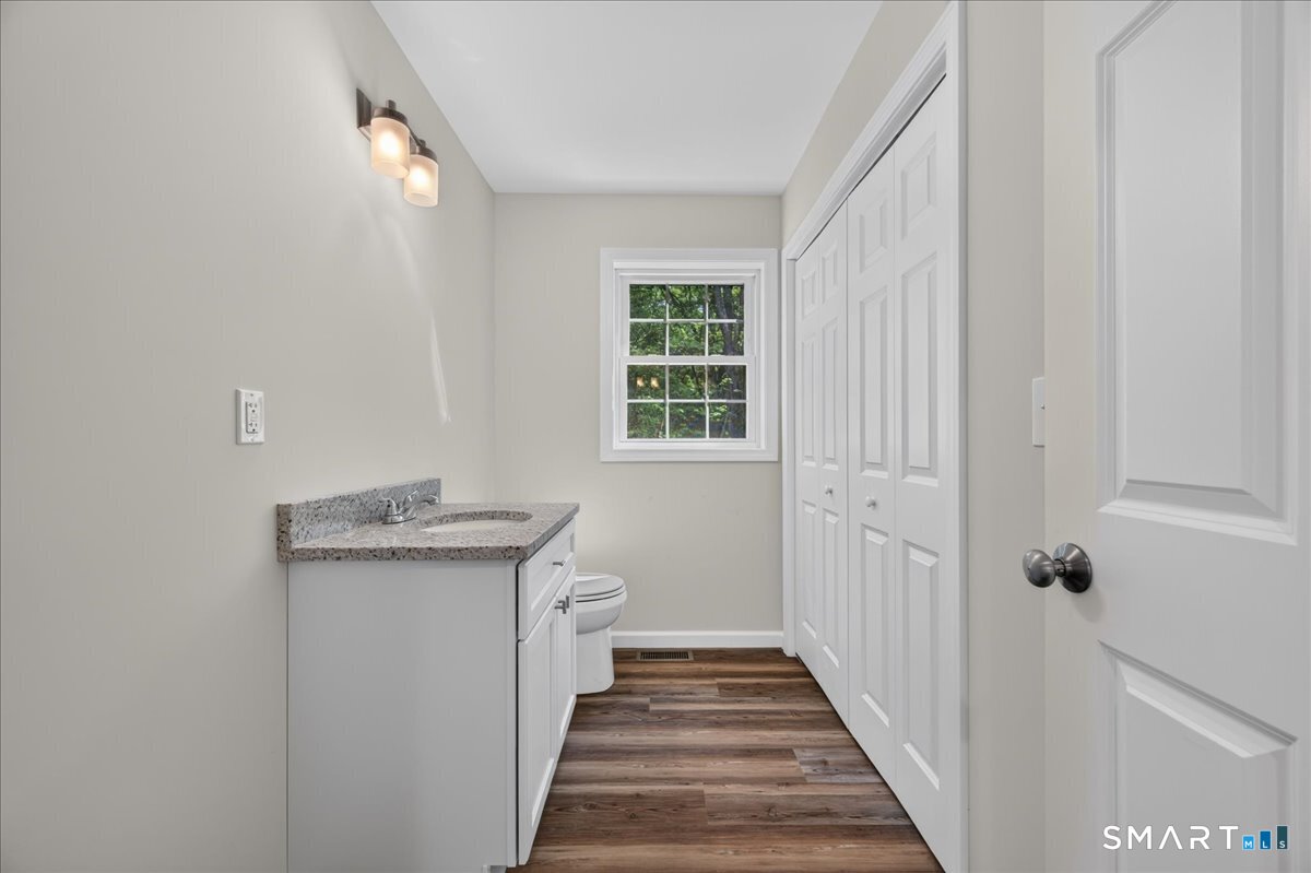 1033 Old Colchester Road Montville CT 06370