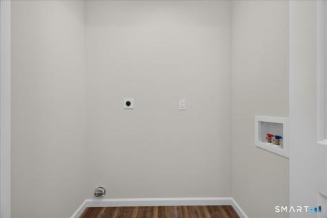 1033 Old Colchester Road Montville CT 06370