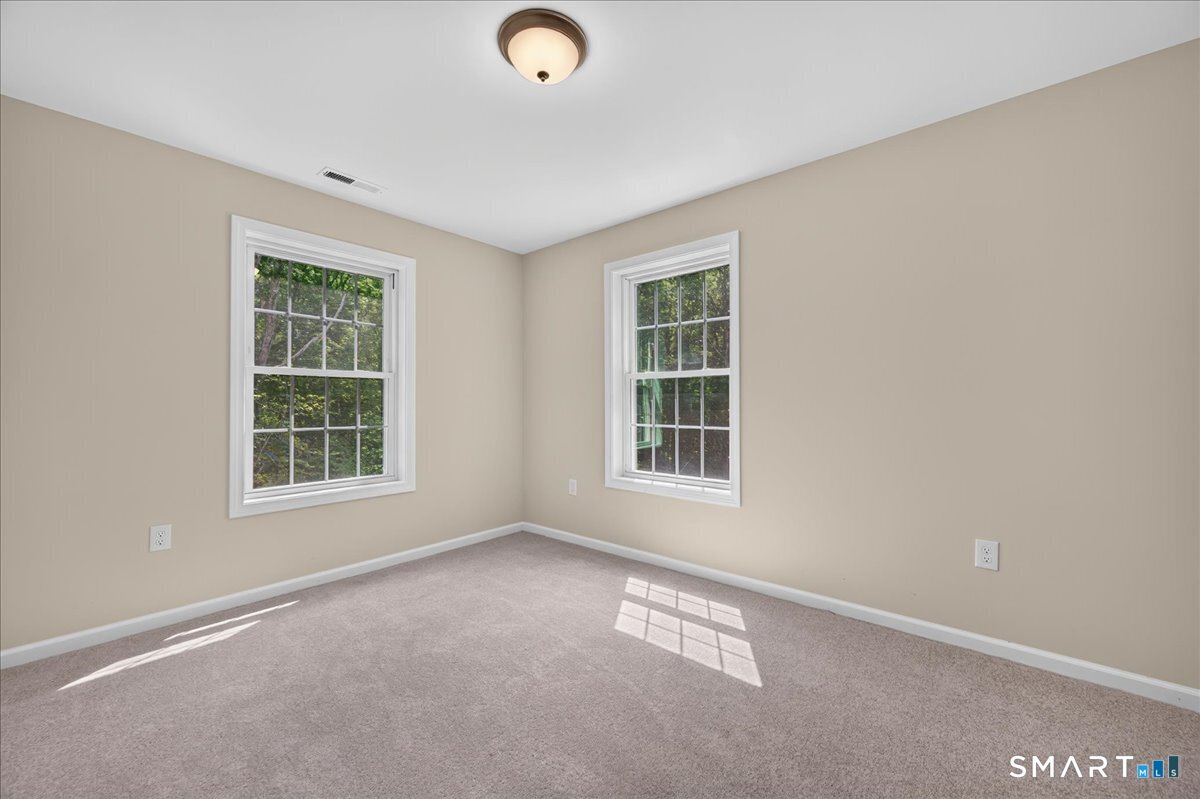 1033 Old Colchester Road Montville CT 06370