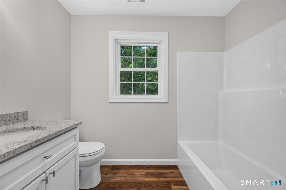 1033 Old Colchester Road Montville CT 06370
