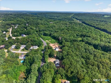 1033 Old Colchester Road Montville CT 06370