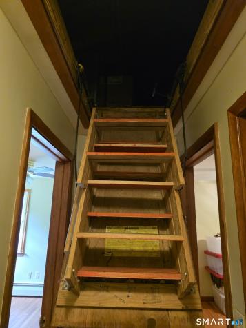 17 Edgewood Court Middlefield CT 06455