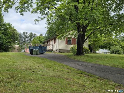 17 Edgewood Court Middlefield CT 06455
