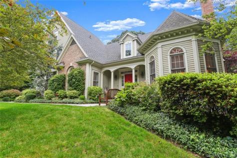 15 Deer Park Road Fairfield CT 06824