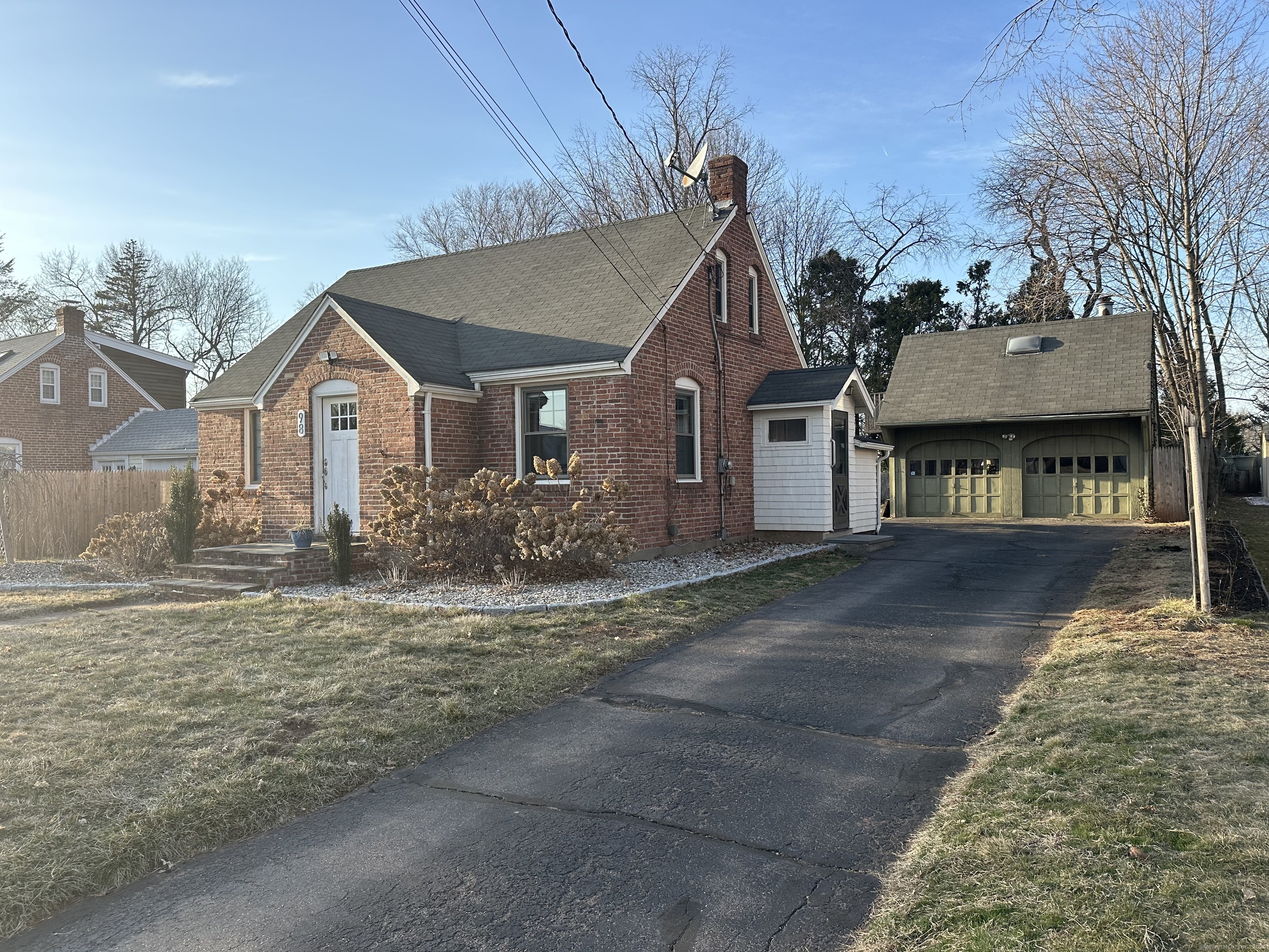 98 Goodale Drive Newington CT 06111