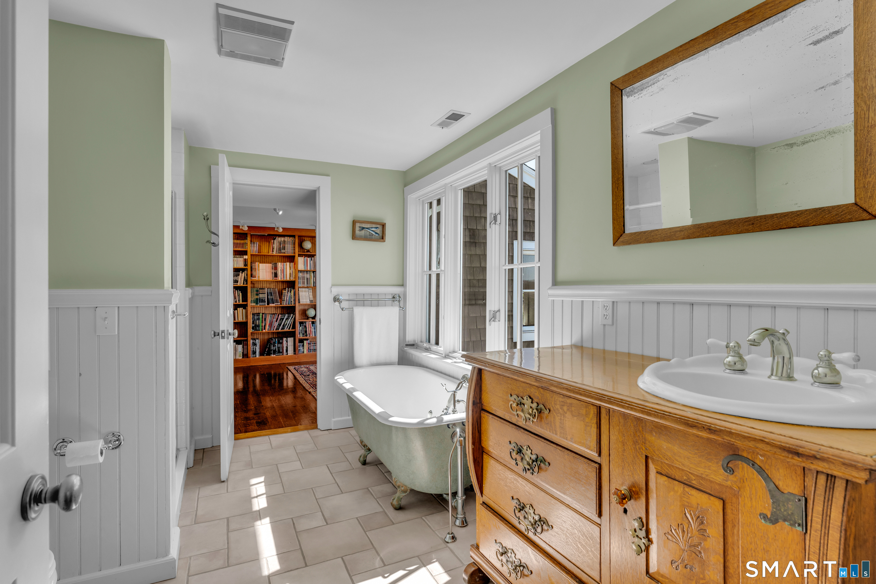 100 Old Black Point Road East Lyme CT 06357