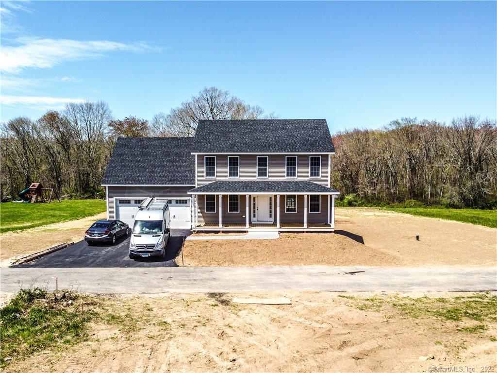 13 Quakertown Meadow Ledyard CT 06339