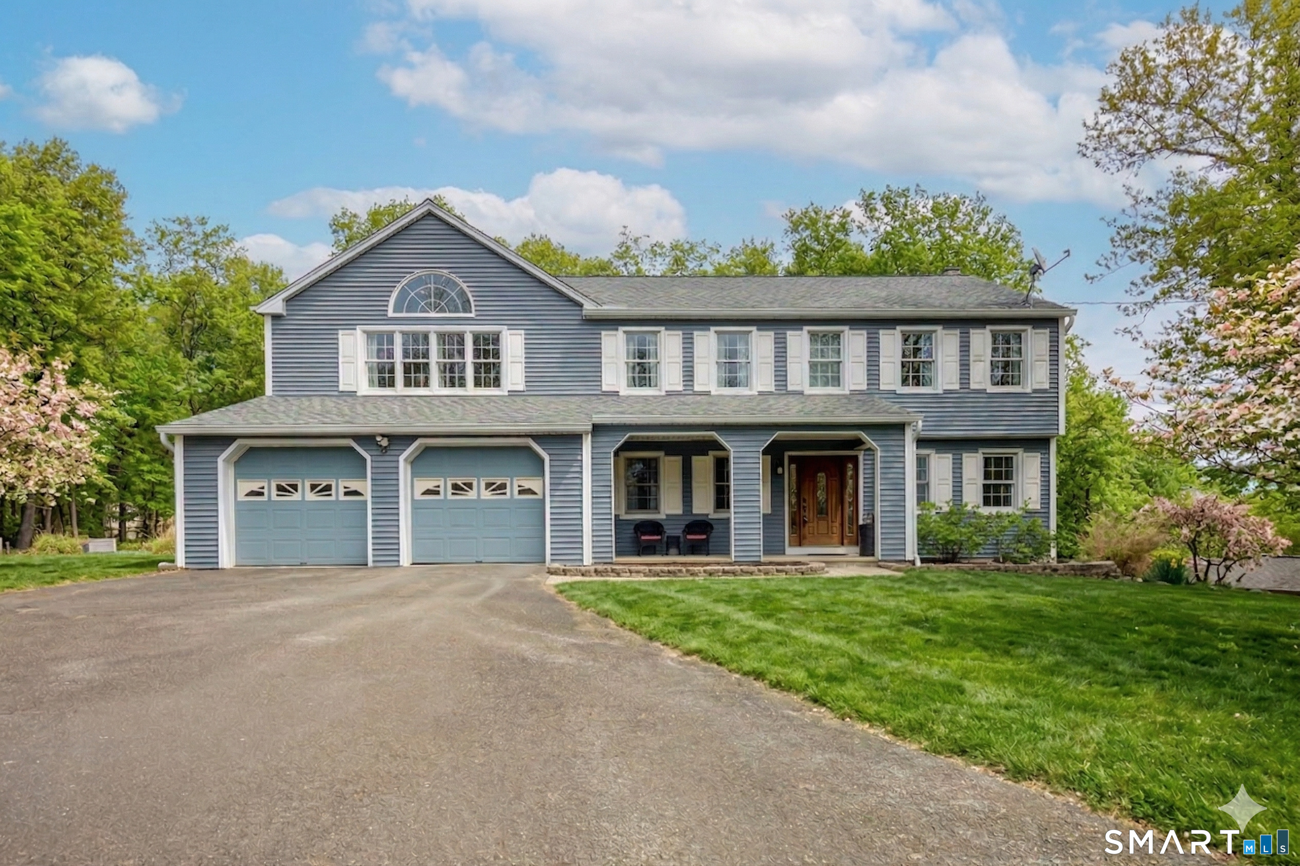 11 Joan Drive Newtown CT 06470